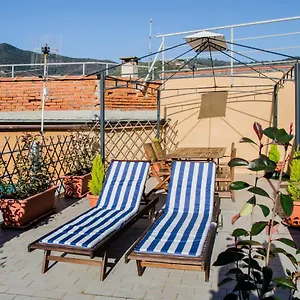 Appartamento 12 - Loft Terrazza Privata Gigante, In Centro A Soli 100m Dal Mare E Spiaggia, Moneglia
